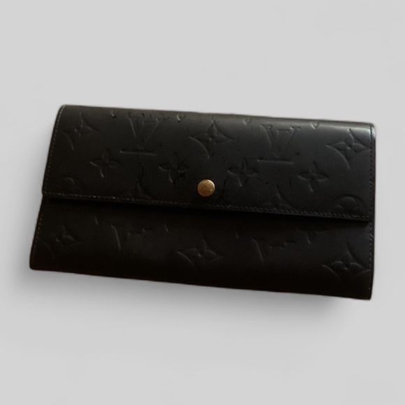 AUTHENTIC LOUIS VUITTON MONOGRAM MATTE  VERNIS WALLET - BLACK - Picture 1 of 14